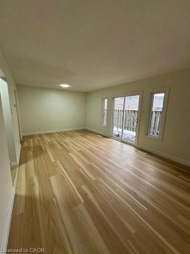 6-131 Bonaventure Drive, London, ON - Indoor Photo Showing Other Room