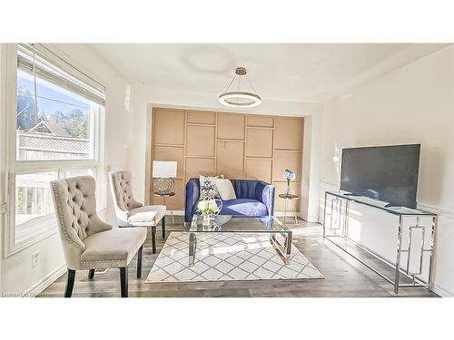 317 Bankside Drive, Kitchener, ON - Indoor