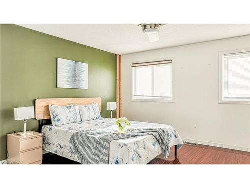 317 Bankside Drive, Kitchener, ON - Indoor Photo Showing Bedroom