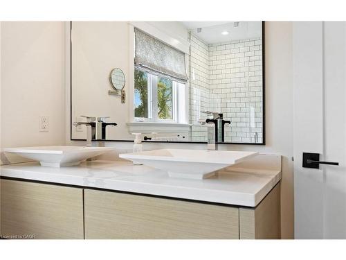 735 George Street, Burlington, ON - Indoor