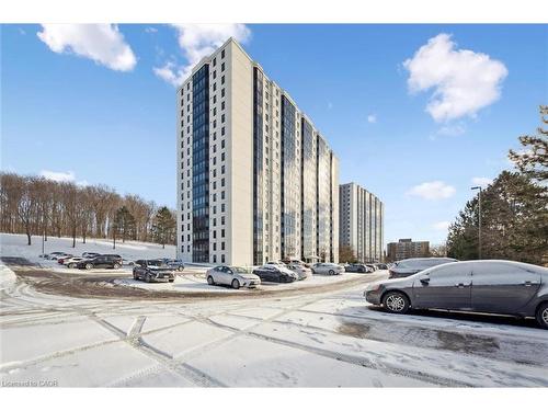 1510-35 Green Valley Drive, Kitchener, ON - Outdoor With Facade