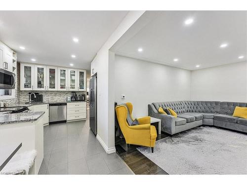 107 Deschene Avenue, Hamilton, ON - Indoor