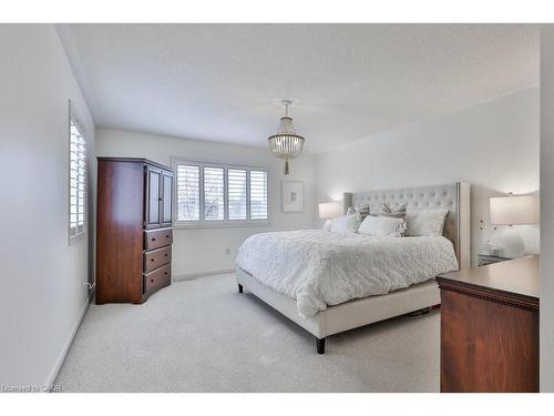 958 Irish Moss Road, Mississauga, ON - Indoor Photo Showing Bedroom