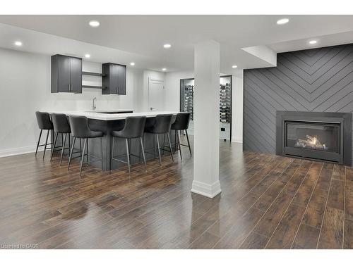 958 Irish Moss Road, Mississauga, ON - Indoor With Fireplace