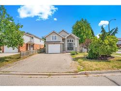 Basement-3 Wisteria Court  Kitchener, ON N2E 3T4
