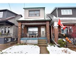 69 Gage Avenue N Hamilton, ON L8L 6Z8