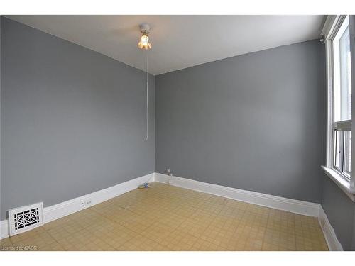 69 Gage Avenue N, Hamilton, ON - Indoor Photo Showing Other Room