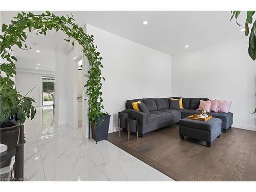 209 Jeffrey Place, Kitchener, ON - Indoor