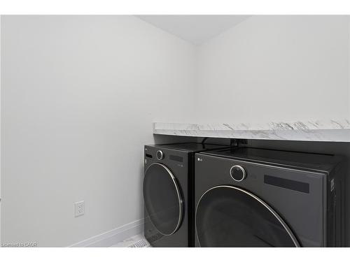 209 Jeffrey Place, Kitchener, ON - Indoor Photo Showing Laundry Room