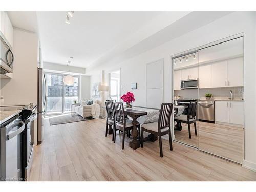 406-335 Wheat Boom Drive, Oakville, ON - Indoor