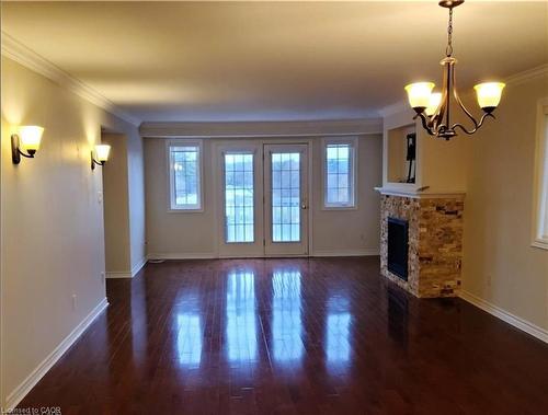 520 Silken Lauamnn Drive  Newmarket, ON L3X 2S7