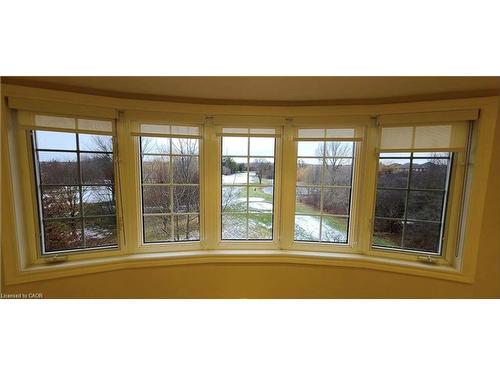 520 Silken Lauamnn Drive, Newmarket, ON - Indoor