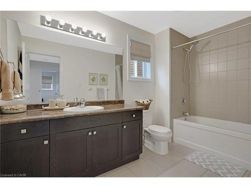 46 Stillwater Street, Kitchener, ON - Indoor Photo Showing Bathroom