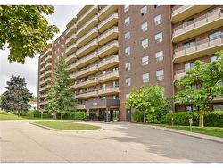 715-1100 Courtland Avenue E Kitchener, ON N2C 2H9