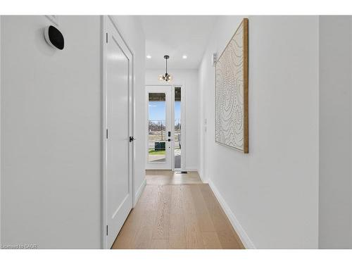 16 Sagewood Drive, Hamilton, ON - Indoor Photo Showing Other Room