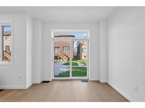 16 Sagewood Drive, Hamilton, ON - Indoor Photo Showing Other Room