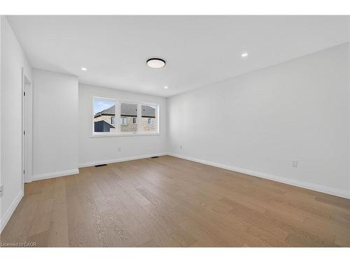 16 Sagewood Drive, Hamilton, ON - Indoor