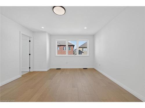 16 Sagewood Drive, Hamilton, ON - Indoor