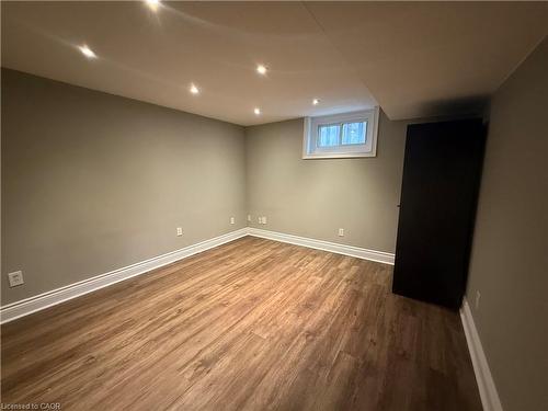 Lower-419 Talbot Street, Hamilton, ON - Indoor