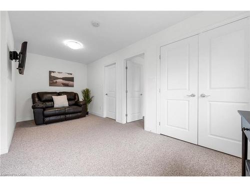 45 Hemlock Way, Grimsby, ON - Indoor