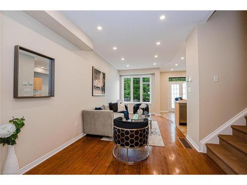 43-21 Diana Avenue, Brantford, ON - Indoor