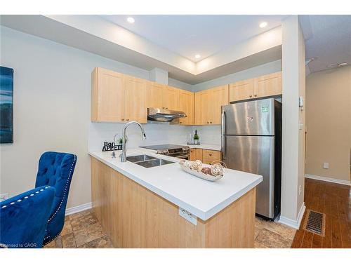 43-21 Diana Avenue, Brantford, ON - Indoor Photo Showing Kitchen With Double Sink