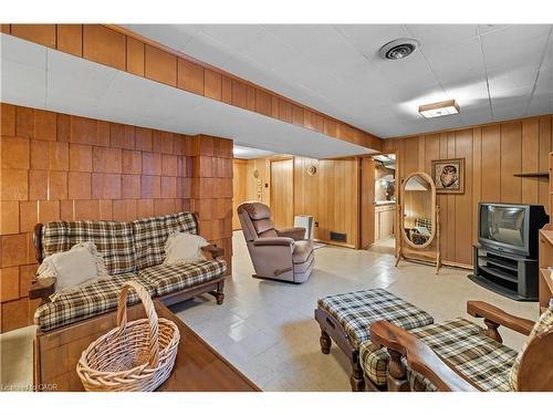 23 Percy Court, Hamilton, ON - Indoor