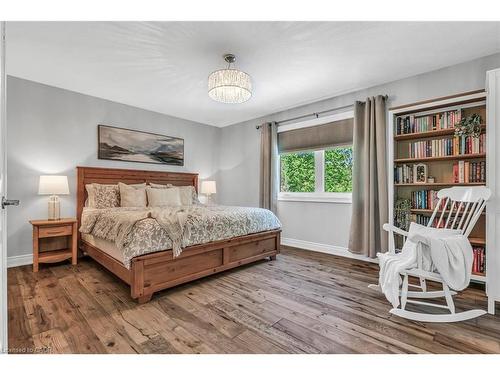 273 Duskywing Way, Oakville, ON - Indoor Photo Showing Bedroom