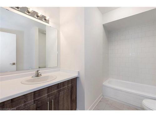 65 Woodman Drive N, Hamilton, ON - Indoor Photo Showing Bathroom