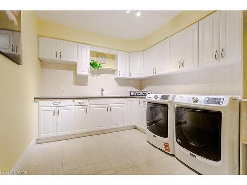 46 Wadsworth Circle, Brampton, ON - Indoor Photo Showing Laundry Room