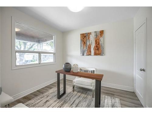 230 Mcanulty Boulevard, Hamilton, ON - Indoor