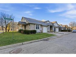 78 Freemont Street  Waterloo, ON N2L 6L7