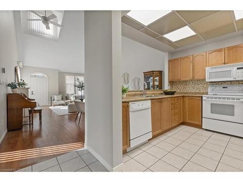 78 Freemont Street, Waterloo, ON - Indoor Photo Showing Kitchen