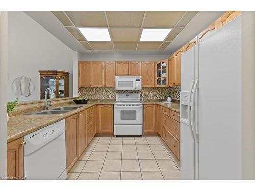 78 Freemont Street, Waterloo, ON - Indoor Photo Showing Kitchen With Double Sink