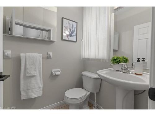 78 Freemont Street, Waterloo, ON - Indoor Photo Showing Bathroom