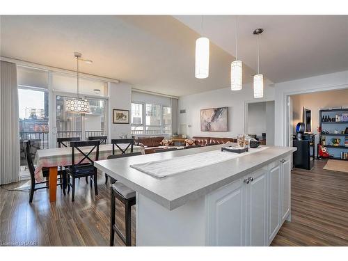 210-399 Elizabeth Street, Burlington, ON - Indoor