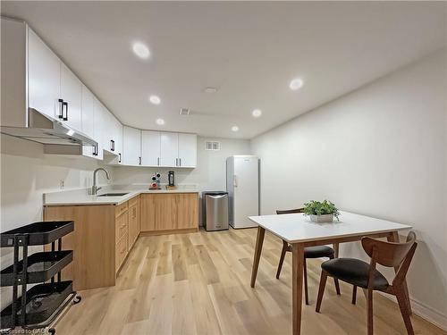 238 Kent Crescent, Burlington, ON - Indoor