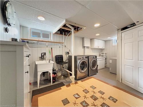 238 Kent Crescent, Burlington, ON - Indoor Photo Showing Laundry Room