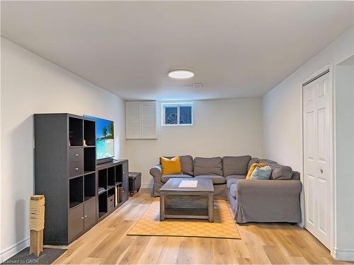 238 Kent Crescent, Burlington, ON - Indoor