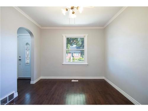 22 Nancy Street, Hamilton, ON - Indoor Photo Showing Other Room