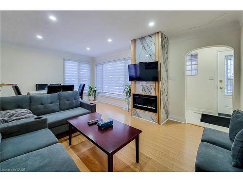 29 Second Street N, Stoney Creek, ON - Indoor Photo Showing Living Room With Fireplace