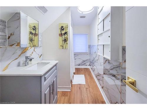 29 Second Street N, Stoney Creek, ON - Indoor