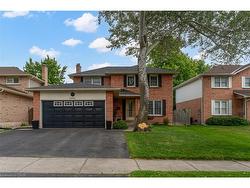 2055 Hunters Wood Drive  Burlington, ON L7M 2T9