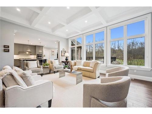 28 Serena Lane, Guelph, ON - Indoor Photo Showing Living Room