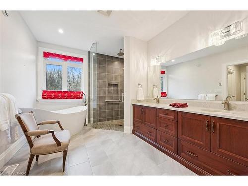 28 Serena Lane, Guelph, ON - Indoor Photo Showing Bathroom