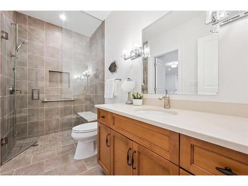 28 Serena Lane, Guelph, ON - Indoor Photo Showing Bathroom