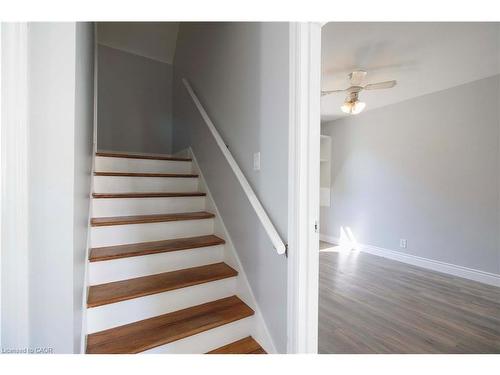 22 Nancy Street, Hamilton, ON - Indoor Photo Showing Other Room