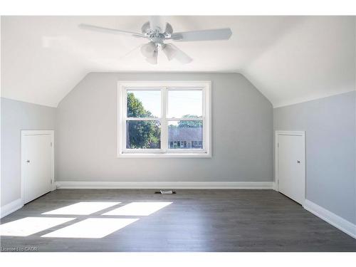 22 Nancy Street, Hamilton, ON - Indoor Photo Showing Other Room