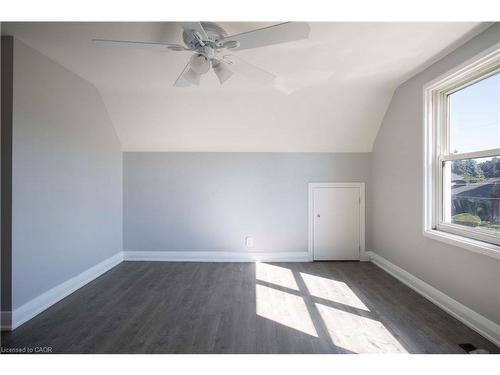 22 Nancy Street, Hamilton, ON - Indoor Photo Showing Other Room