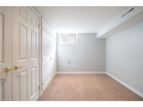 22 Nancy Street, Hamilton, ON - Indoor Photo Showing Other Room